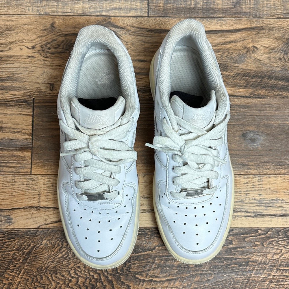 NIKE Women’s Nike Air Force 1 '07 - Picture 4 of 8
